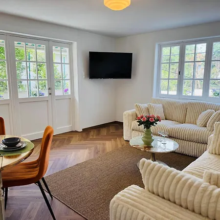 Charming With Terras Near The Nyaraló