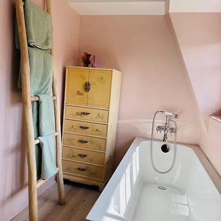 Charming With Terras Near The Дом отдыха *