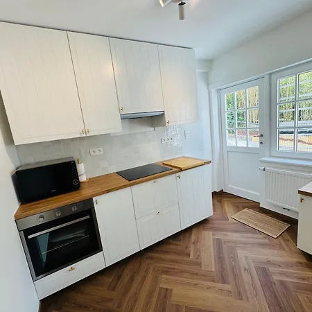 Charming With Terras Near The Nyaraló De Haan