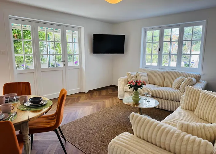 Charming With Terras Near The Nyaraló