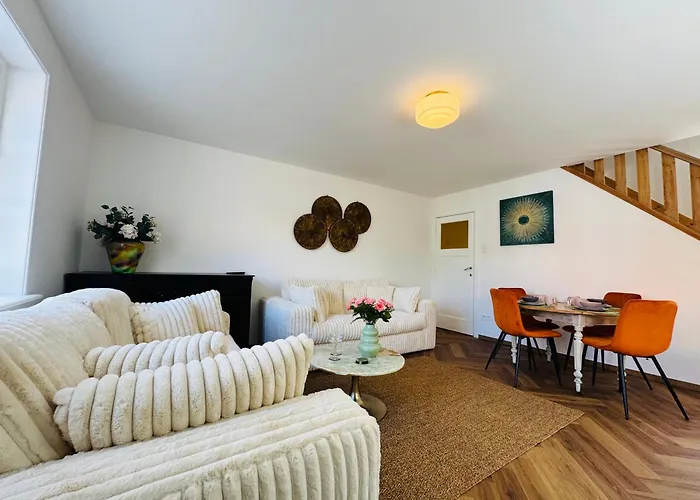 Charming With Terras Near The Nyaraló