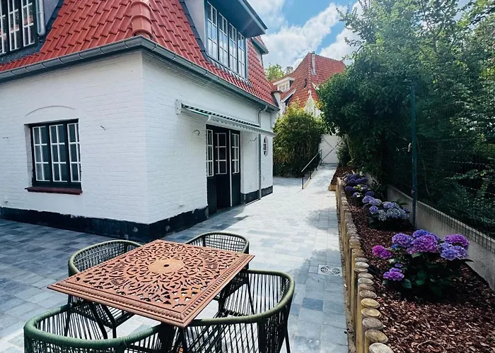 Charming With Terras Near The Nyaraló